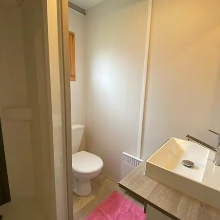 Confortable Avec Terrasse Pour 2 Personnes - Api-1-52-559 Coulon