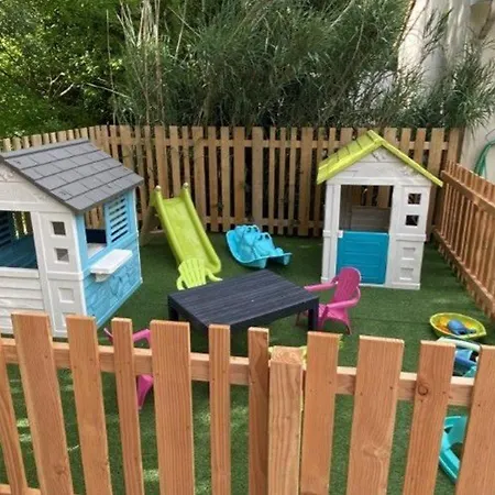 Confortable Avec Terrasse Pour 2 Personnes - Api-1-52-559 Coulon
